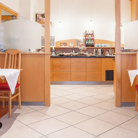 Feichtinger 4*