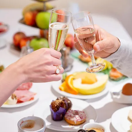 费池因格格拉兹酒店 酒店